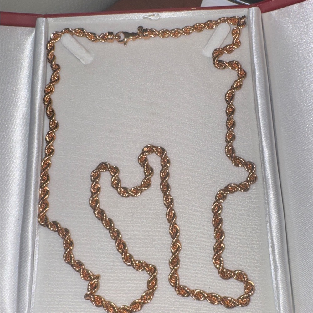 Elegant Bronze Chain Necklace